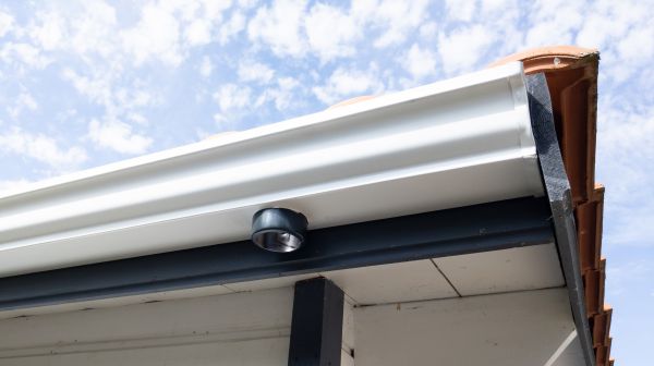 Seamless Gutters Installation in Senoia