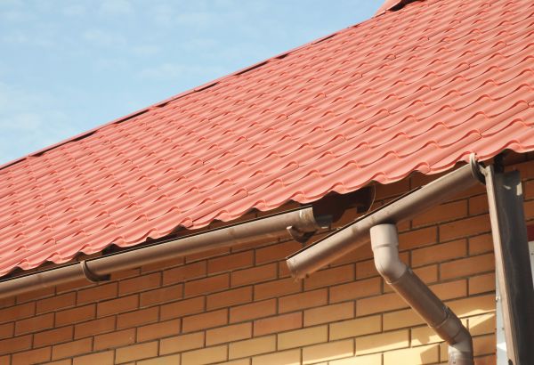 Loose Gutter Repair in Senoia