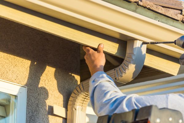 Aluminum Rain Gutter Service in Senoia